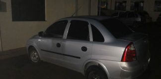 Veículo furtado é recuperado pela Polícia Militar.
