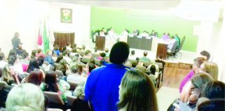 A União dos Professores Municipais de Palmas em busca de um salário digno