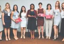 Advogada Palmense recebe homenagem em Conferência Estadual da Mulher Advogada