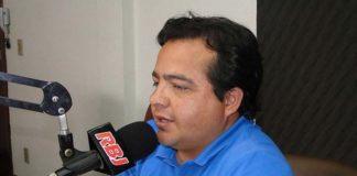 Vereador Marquinhos exige explicações do Poder Executivo referente às mochilas “falsificadas”