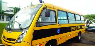 MUNICÍPIO RECEBE ÔNIBUS PARA TRANSPORTE ESCOLAR
