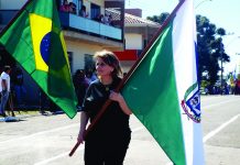 DESFILE CÍVICO REUNIU CENTENAS DE PESSOAS