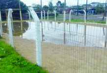 CAMPINHO DE AREIA NO LAGOÃO DE PALMAS EM PÉSSIMAS CONDIÇÕES