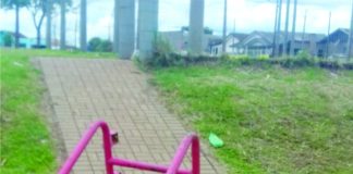 COM O ABANDONO VÂNDALOS APROVEITAM PARA DESTRUIR PATRIMÔNIO PÚBLICO