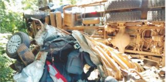 Tragédia na BR-282: Colisão entre quatro veículos deixa quatro mortos