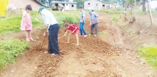 Moradores da comunidade Palmas 1 desabafam o seu descontentamento com a atual administração