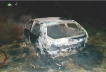 Carro é consumido pelo fogo na PRc 280 em Palmas