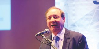 Prefeito Augustinho Zucchi recebe Prêmio SEBRAE Prefeito Empreendedor