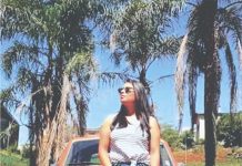 HELEN FERNANDA PAZ NA CAPA DO INFORMATIVO DESTAQUE PALMENSE