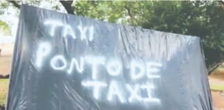 PONTO DE TÁXI PRÓXIMO A ROTATÓRIA DO DOM CARLOS AINDA CONTINUA SEM SOLUÇÃO