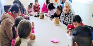 As crianças do Remanso da Pedreira participaram da ação intergeracional