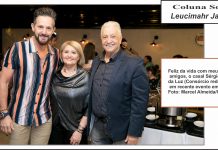 Feliz da vida com meus queridos amigos, o casal Sérgio e Rosane da Luz (Consórcio rede Con)