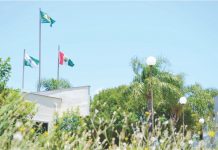 PREFEITURA EM RUÍNAS: POPULAÇÃO PALMENSE QUESTIONA O DESPERDÍCIO DO DINHEIRO PÚBLICO