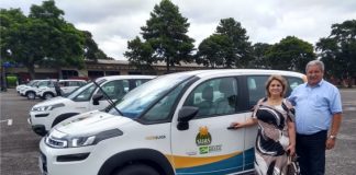 Prefeita Dona Maria recebe veículo  para uso em ações de proteção social