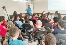 Alunos recebem orientações sobre prevenção da dengue em Cel. Domingos Soares