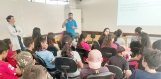Alunos recebem orientações sobre prevenção da dengue em Cel. Domingos Soares