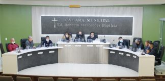 Legislativo cria Comissão para investigar reforma de Centro Empresarial