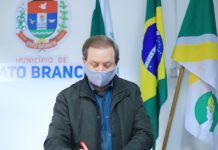 Prefeito de Pato Branco assina ordem de serviço para Asfalto no Campo na Fazenda da Barra