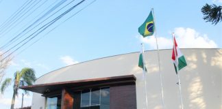 Comissão começa a averiguar reforma no Centro Empresarial