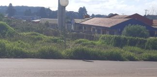 Terreno baldio próximo ao CMEI do Lagoão preocupa os moradores locais