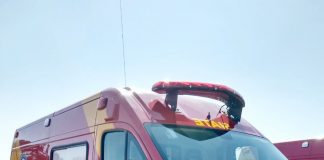 O Corpo de Bombeiros de Palmas-PR está recebendo nesta data, na capital do Estado, uma viatura tipo ambulância
