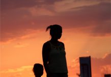 JOVEM COM BEBÊ DESAPARECE À TARDE NO BAIRRO ELDORADO, MAS É ENCONTRADA À NOITE