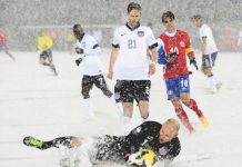 ATLETAS E FANÁTICOS POR ESPORTES QUE DESAFIAM O CLIMA