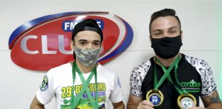 Palmenses faturam 4 medalhas de ouro no Paranaense de Kickboxing