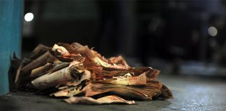 Quadrilha abandona dinheiro após assalto e tiroteio em Criciúma: Quatro homens são presos com R$ 810 mil