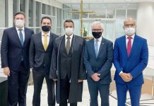 Presidente da OAB Palmas Dr Tobera e Presidente da OAB Paraná Cássio Telles,participaram da Posse do novo Presidente do Tribunal de Justiça do Estado do Paraná,Desembargador José Laurindo de Souza Netto