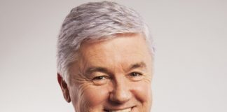 Em conversa com o Repórter Alencar, Rossoni quebra o silêncio e brinca “Meu telefone começou a tocar”