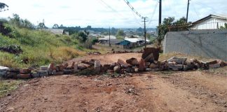 Moradores no bairro Lagoão reivindicam por melhorias