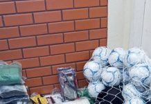 Departamento de Esportes de CDS recebe materiais esportivos