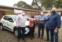Prefeitura de CDS entrega veículo à APAE