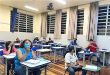 EJA – Na Educação de Jovens e Adultos os professores estão sempre diversificando