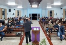 Capela Nossa Senhora de Fátima, de Cel. Domingos Soares, realiza reunião com bispo diocesano