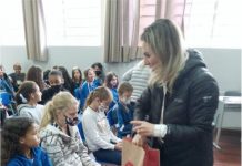 Colégio Estadual Dom Carlos O processo de Ensino e Aprendizagem acontece em parceria com a comunidade escolar