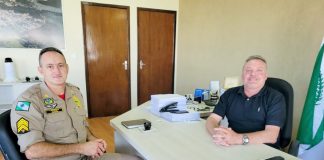 Bandiera recebe o comandante do Corpo de Bombeiros