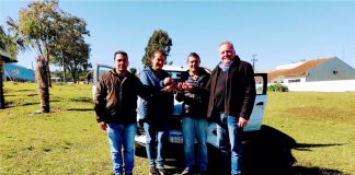 Mais um veículo para a frota do Departamento Municipal de Educação