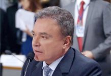 Senador da República posta em suas páginas – que somam cerca 1,5 milhões de seguidores, Nota de Solidariedade ao Pedagogo Rodrigo Kohl Ribeiro