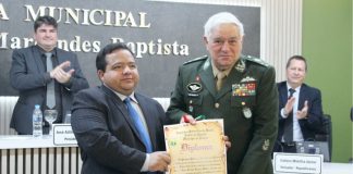 CÂMARA DE PALMAS OUTORGA GENERAL MATTOS COMO CIDADÃO PALMENSE