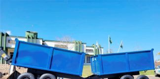 Prefeitura de CDS recebe carretas agrícolas