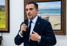 Presidente do TJPR, Desembargador Jose Laurindo, parabeniza a Câmara de Vereadores de Palmas pela votação do título de cidadão honorário em favor do Ministro Humberto Martins, Presidente do Superior Tribunal de Justiça