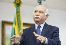 Ex-Presidente do TJPR, Desembargador Paulo Roberto Vasconcelos parabeniza a Magistrada Tatiane Bueno Gomes e Vereadores de Palmas