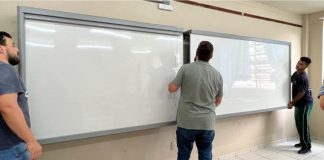Palmas é a primeira cidade a ter 100% das lousas digitais na escola
