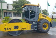 Prefeitura de CDS recebe rolo compactador