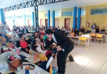 Palestra e teatro com Rodrigo Kohl Ribeiro encerrou acolhimento a professores de CDS