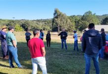 Bandiera e Lio escutam pedidos de moradores do De Pauli