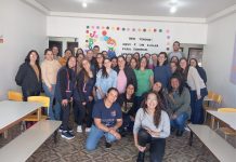 Profissionais da Educação Infantil de CDS participam de oficina de contação de histórias