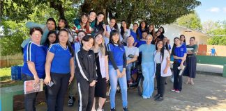 CURSO DE FORMAÇÃO DE DOCENTES – ALUNOS DA 1ª SÉRIE PARTICIPAM DA PALESTRA COM AQUILINO SEGALA